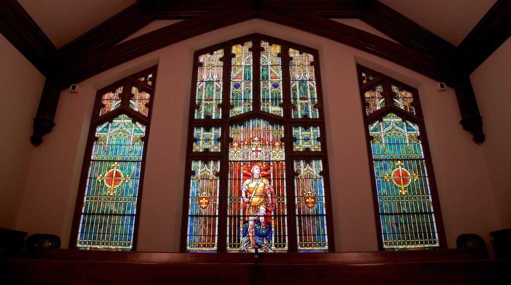 Princeton que incluye vistas interiores, una iglesia o catedral y elementos religiosos