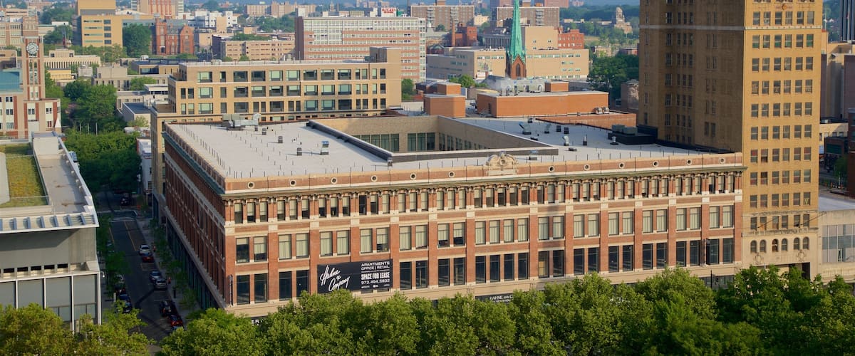Newark das einen Stadt, Landschaften und Wolkenkratzer