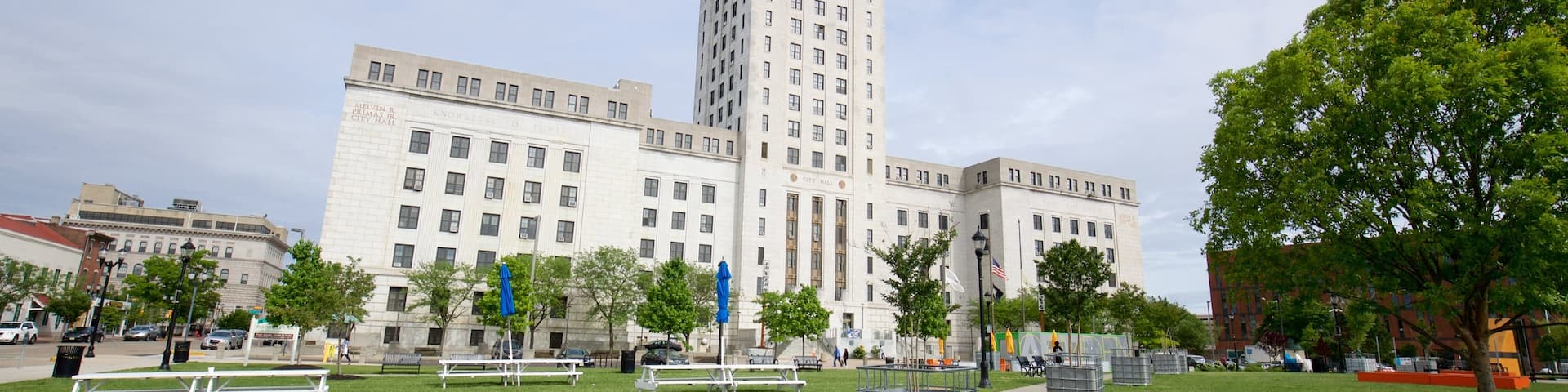 Camden showing a park and heritage architecture