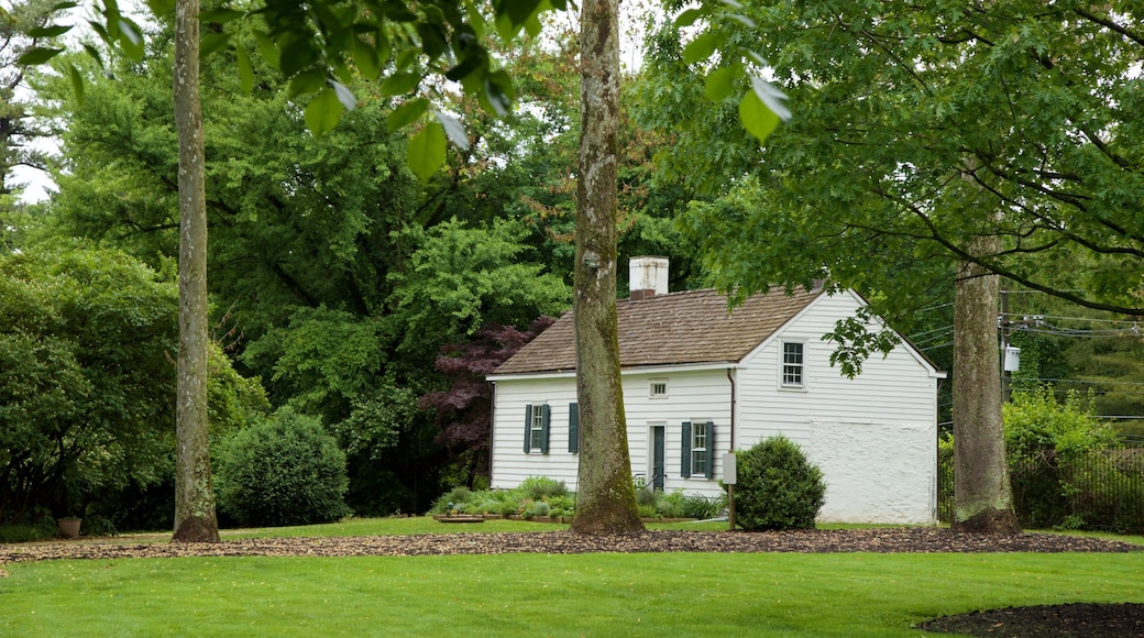 Drumthwacket featuring a house and a garden