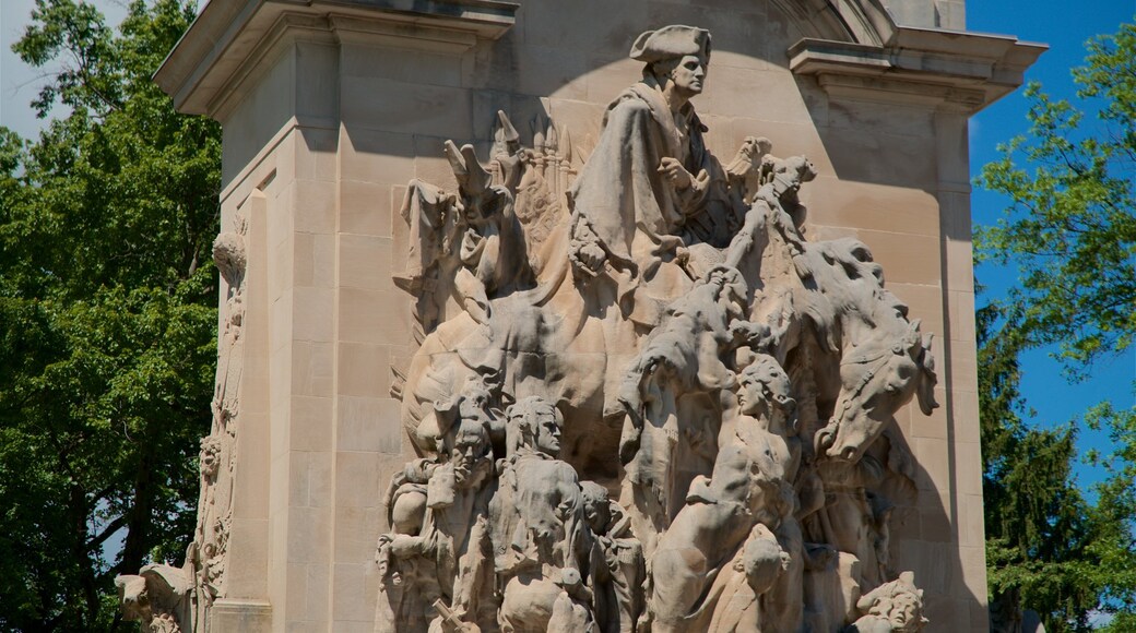 Princeton Battle Monument qui includes patrimoine historique et statue ou sculpture