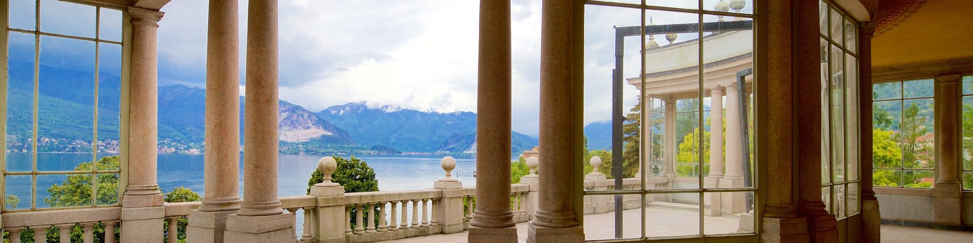 Villa Giulia mit einem Geschichtliches, Innenansichten und Ansichten