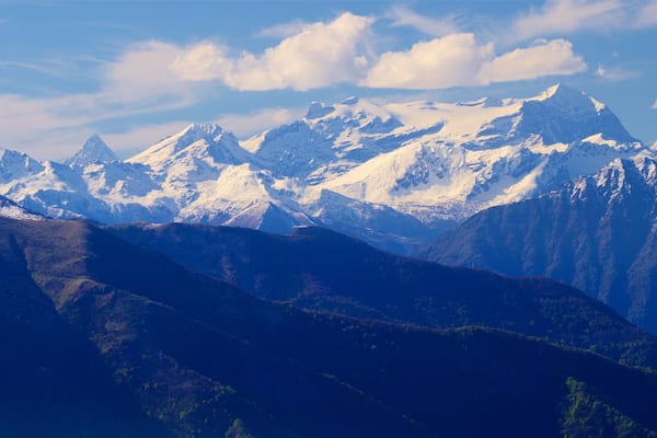 Mottarone welches beinhaltet Schnee, Landschaften und Berge