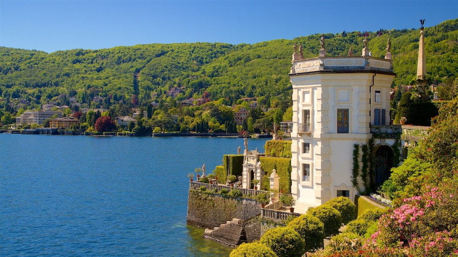Jardín Botánico de Isola Bella mostrando flores silvestres, un parque y un lago o abrevadero