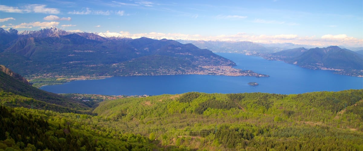 Funivia Stresa-Alpino-Mottarone que incluye vistas de paisajes, escenas tranquilas y un río o arroyo