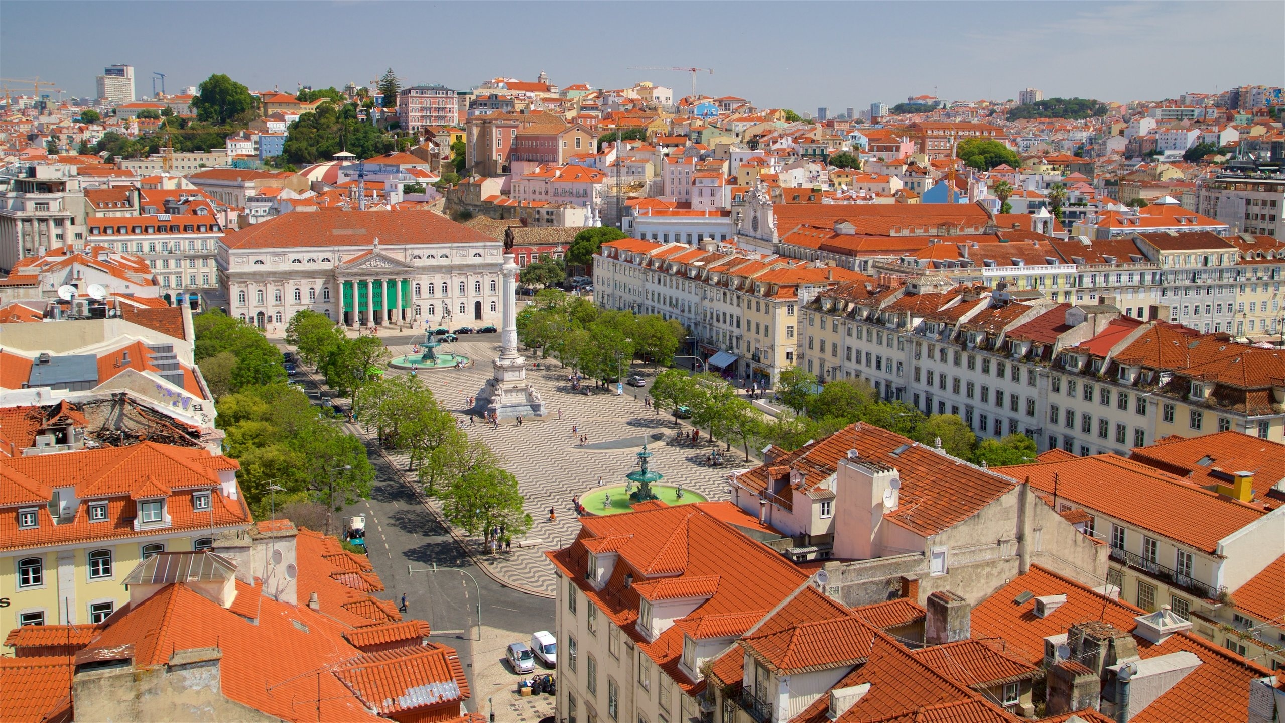 Santa Justa Elevator which includes a city and landscape views