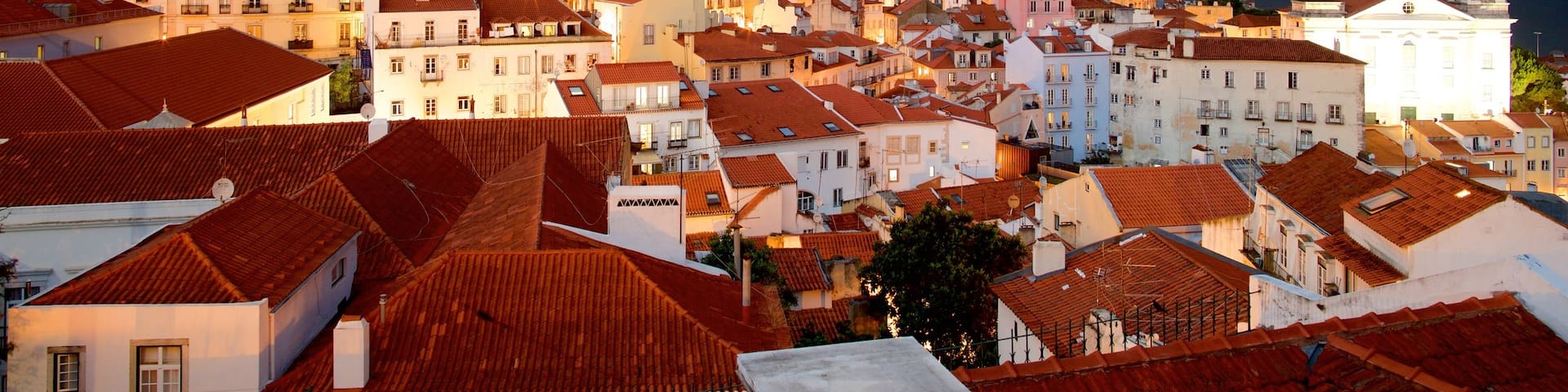 Aussichtspunkt von Santa Luzia welches beinhaltet Stadt, bei Nacht und KĂŒstenort