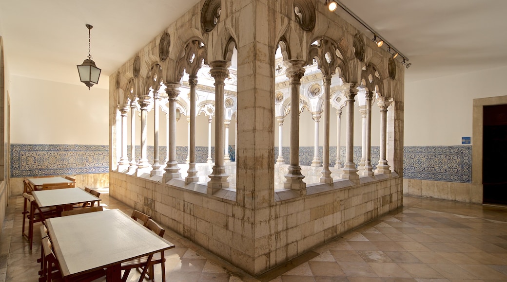 Museu Nacional do Azulejo que inclui elementos de patrimônio e vistas internas