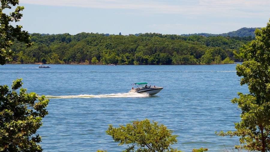 Table Rock Lake which includes boating and a lake or waterhole