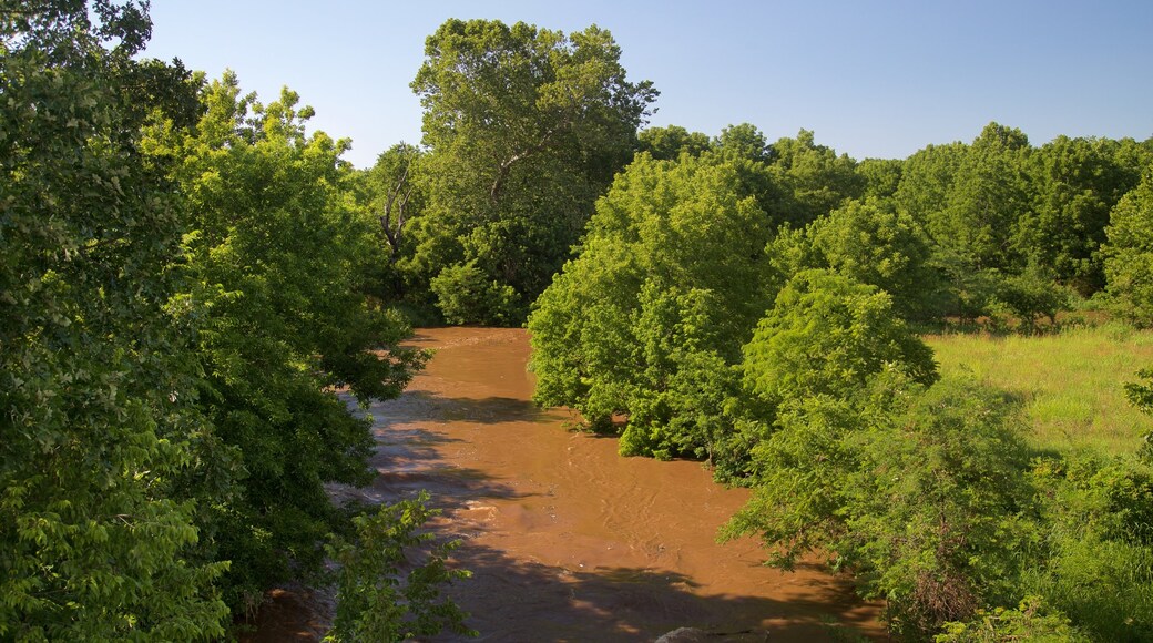 Wilsons Creek National Battlefield showing a garden