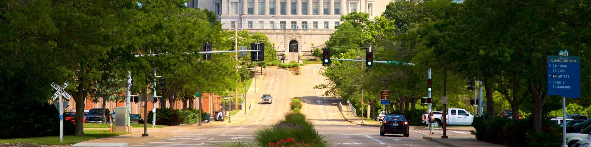 Missouri State Capitol which includes heritage architecture and an administrative building