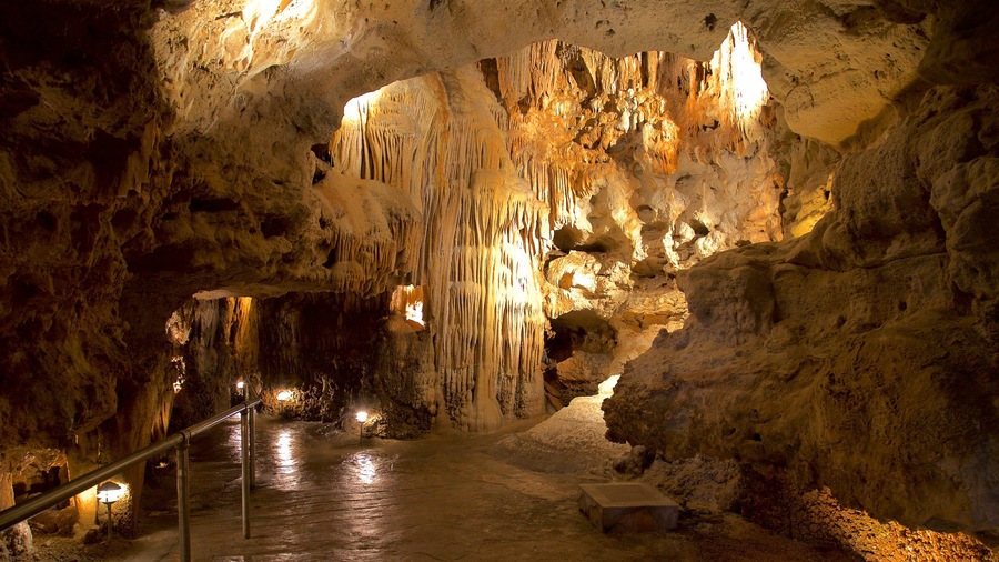 Bridal Cave which includes caves