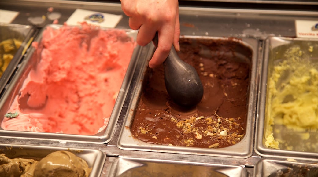 College of the Ozarks showing food