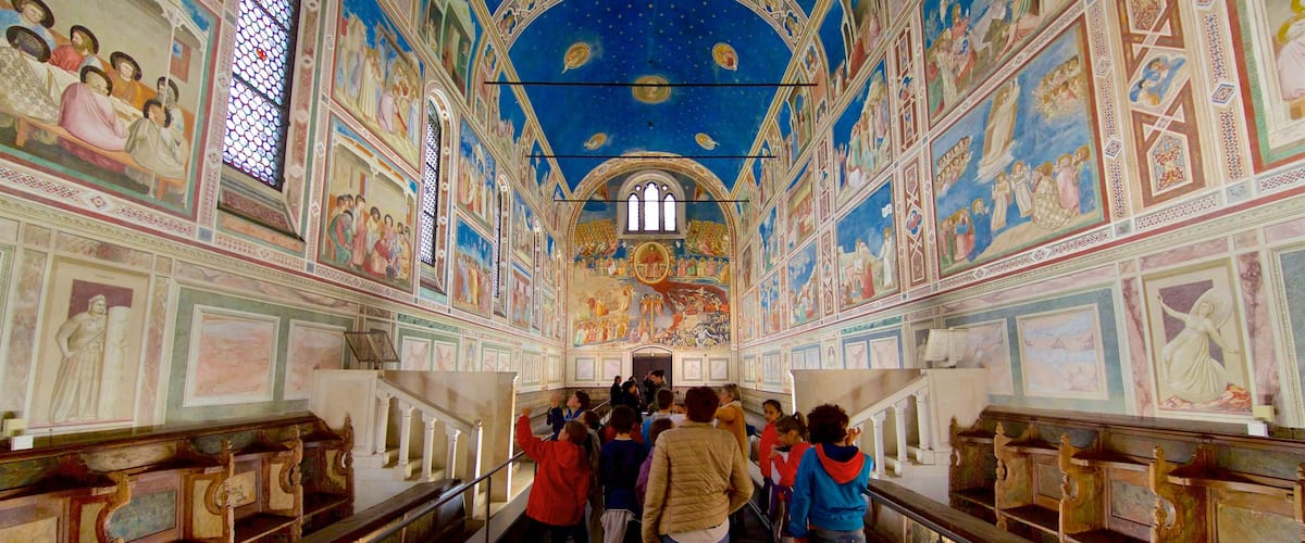 Scrovegni Chapel showing art, interior views and a church or cathedral