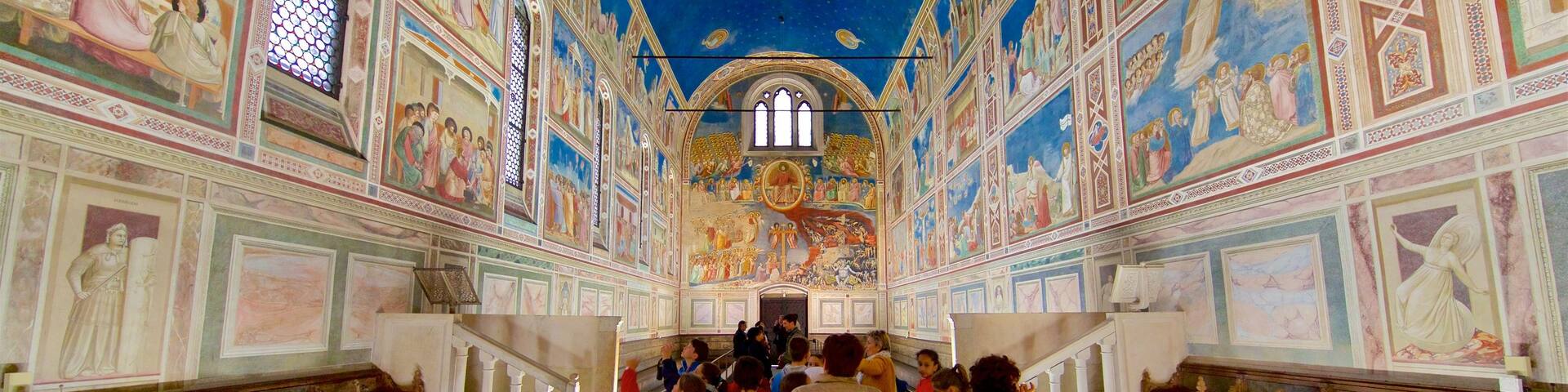 Scrovegni Chapel showing a church or cathedral, interior views and heritage elements