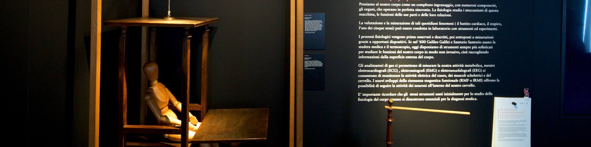 MUSME showing signage and interior views