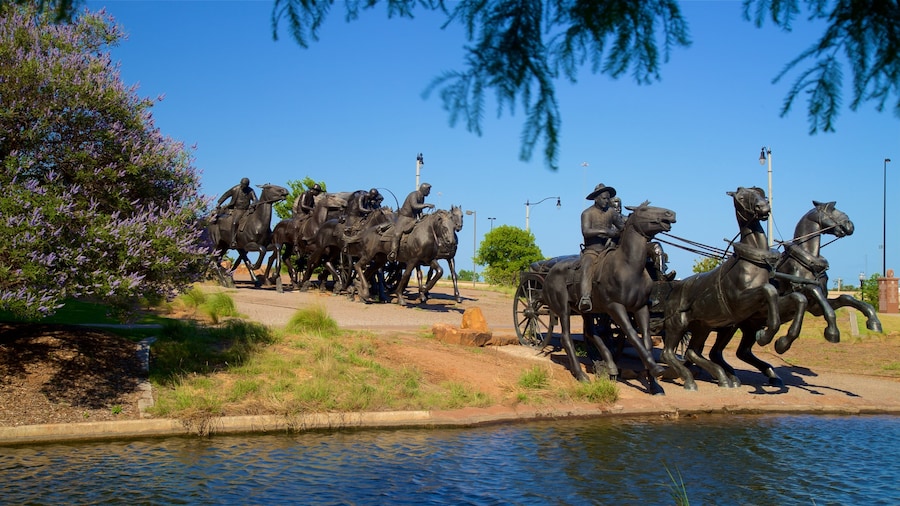 Centennial Land Run Monument (sculpture)