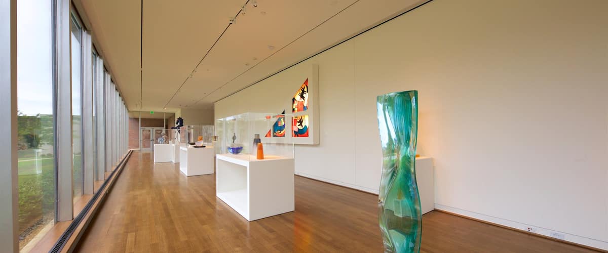Fred Jones Jr. Museum of Art showing interior views and art