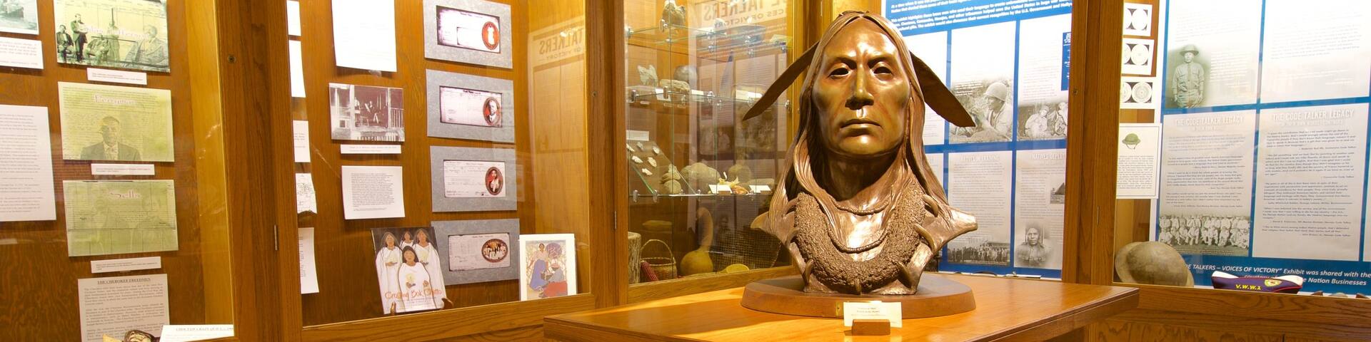 Muskogee mettant en vedette vues intérieures