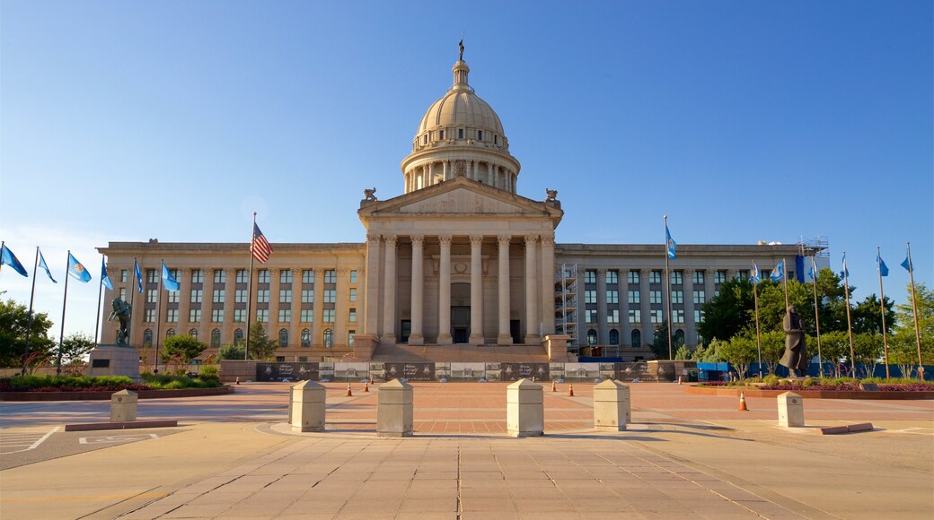 Oklahoma State Capitol som inkluderar modern arkitektur