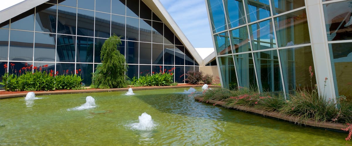 ๊ตญ๋ฆฝ ์นด์ฐ๋ณด์ด์ ์๋ถ ๋ฌธํ์ ์ฐ ๋ฐ๋ฌผ๊ด ์ ๋ณด์ฌ์ฃผ๋ ํ๋์ ๊ฑด์ถ ๊ณผ ๋ถ์