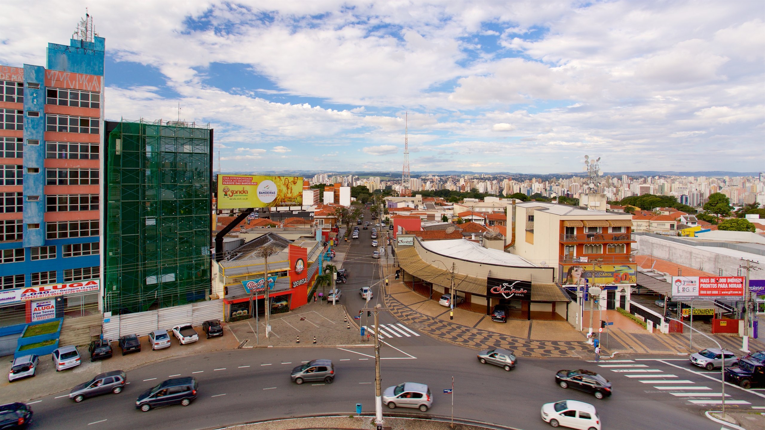 Campinas que incluye una ciudad y vistas de paisajes