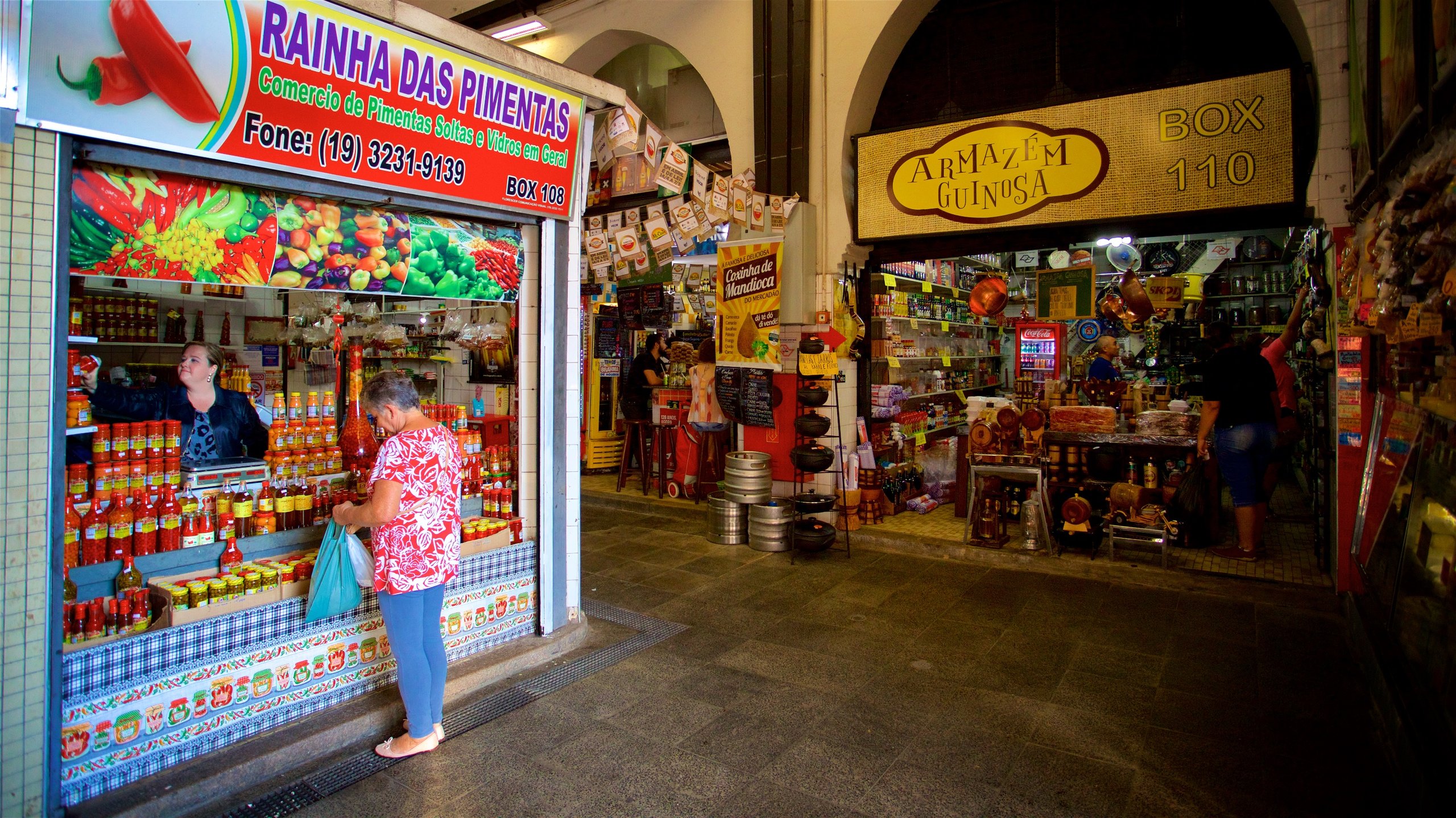 Campinas, Brazil. 24th May, 2018. Moving in the Municipal Market