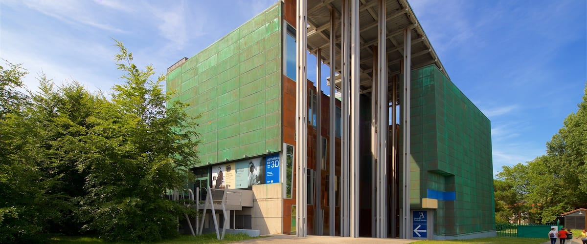 Museo del Pueblo de Asturias mostrando arquitectura moderna