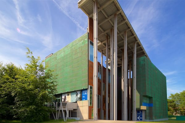 Musée du peuple des Asturies montrant architecture moderne