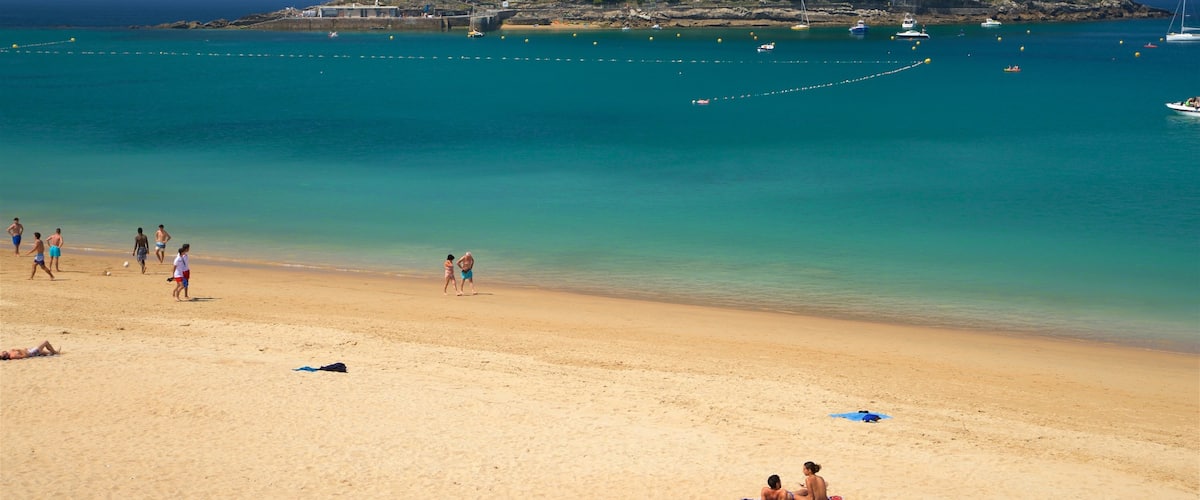 Santa Clara Island which includes general coastal views, a bay or harbour and island images