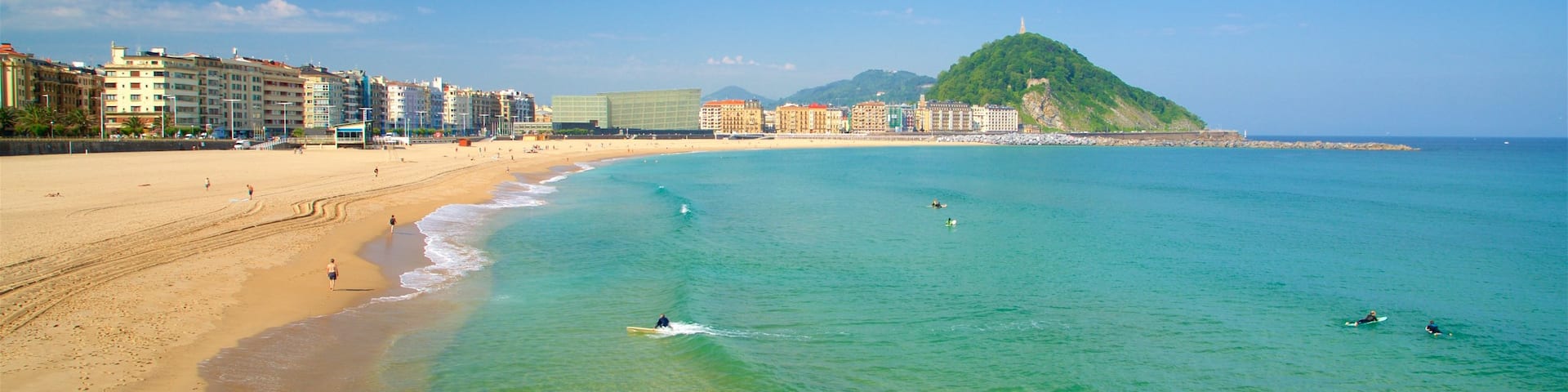 スリオラ ビーチ 表示 海岸線の眺め, 砂浜 と サーフィン