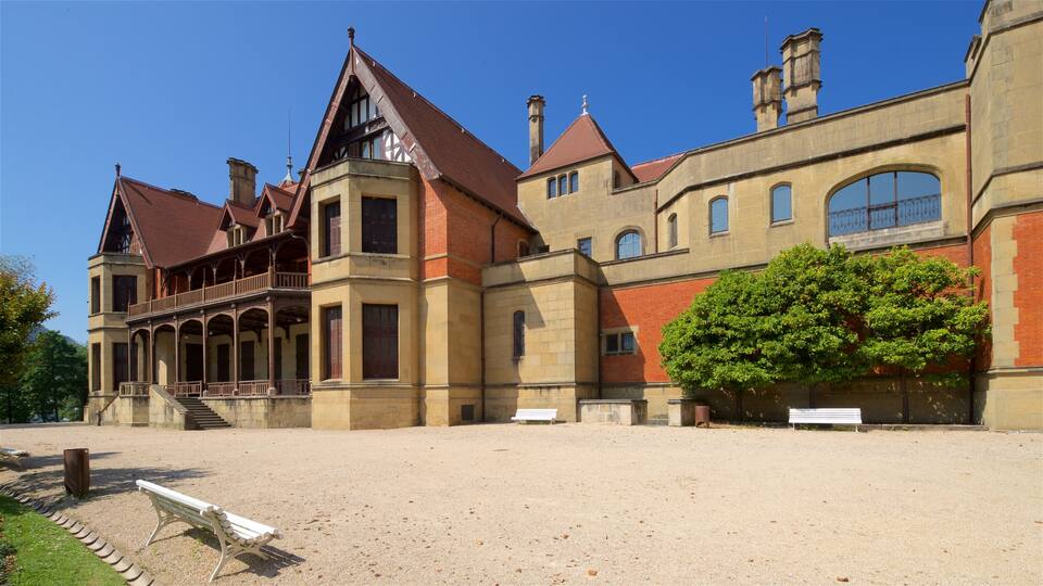 Palacio de Miramar que incluye una casa y arquitectura patrimonial