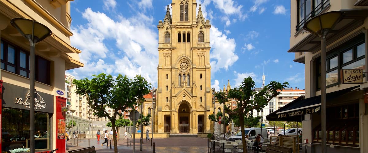 San Ignacio Church which includes a church or cathedral and heritage architecture