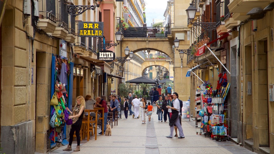 Old Town which includes street scenes as well as a small group of people