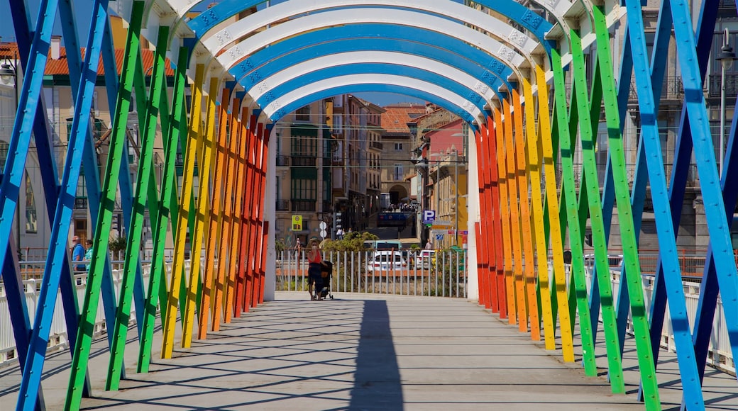 Aviles inclusief kunst in de open lucht en een stad