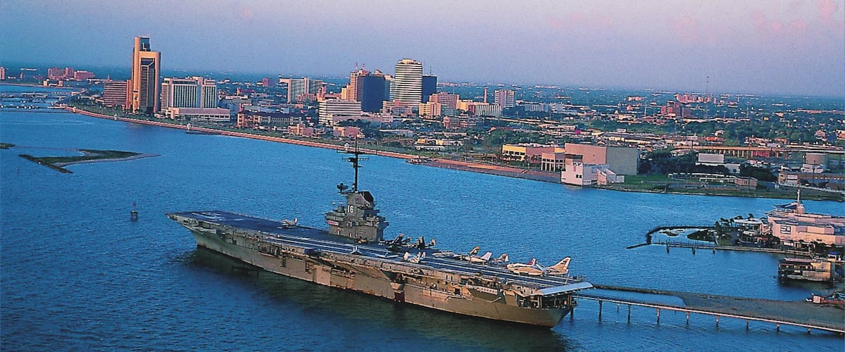 Corpus Christi which includes a bay or harbour, cbd and a marina