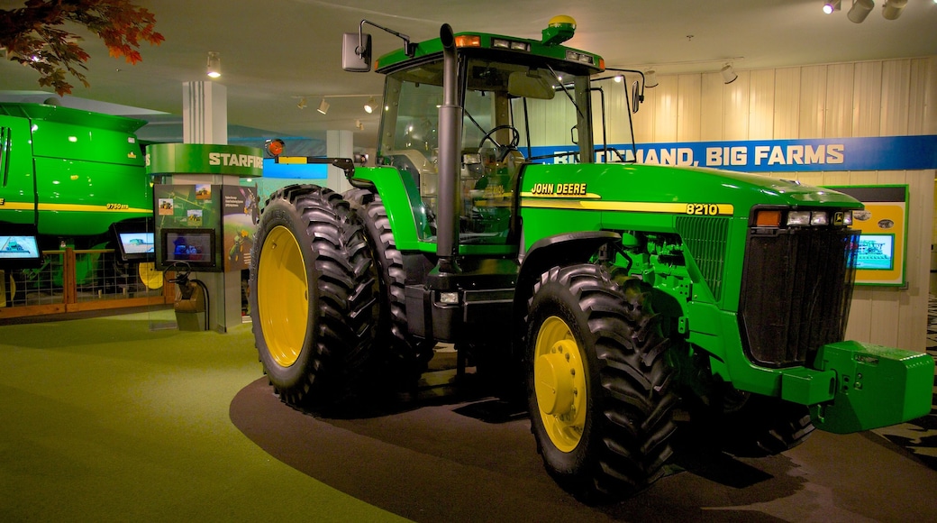 Chicago Museum of Science and Industry featuring interior views