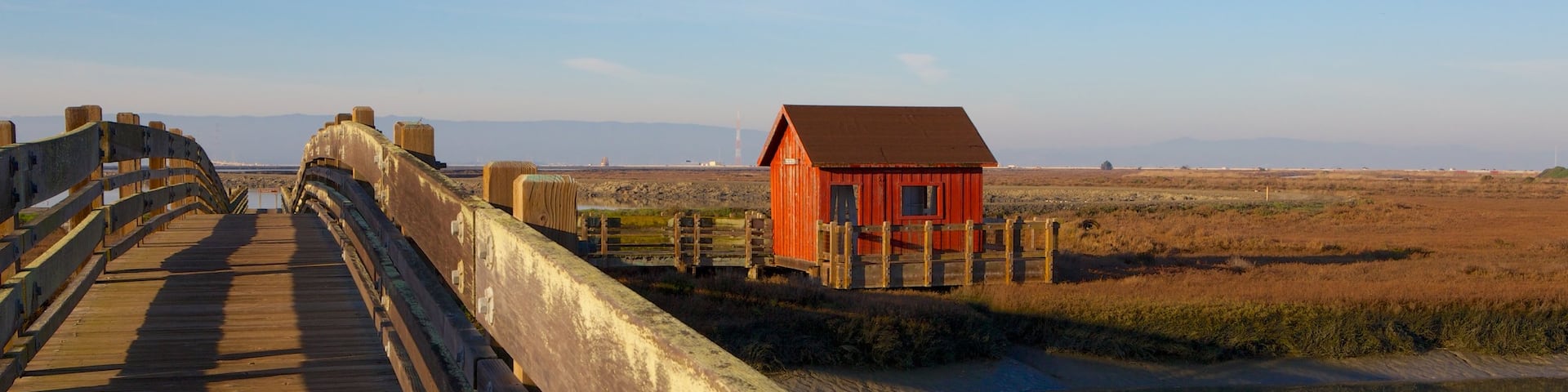 Don Edwards San Francisco Bay National Wildlife Refuge qui includes pont et rivière ou ruisseau