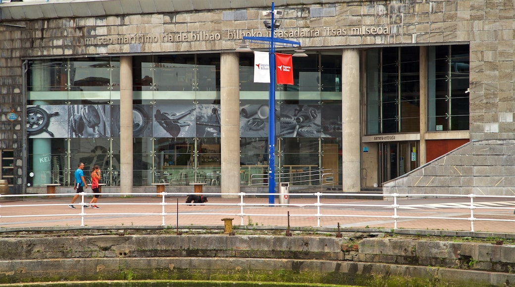 Maritime Museum showing street scenes as well as a couple