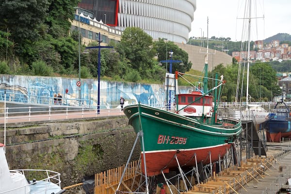 Maritime Museum showing a marina
