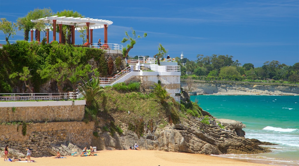 Jardines de Piquío mostrando paisagens litorâneas, uma praia de areia e litoral acidentado