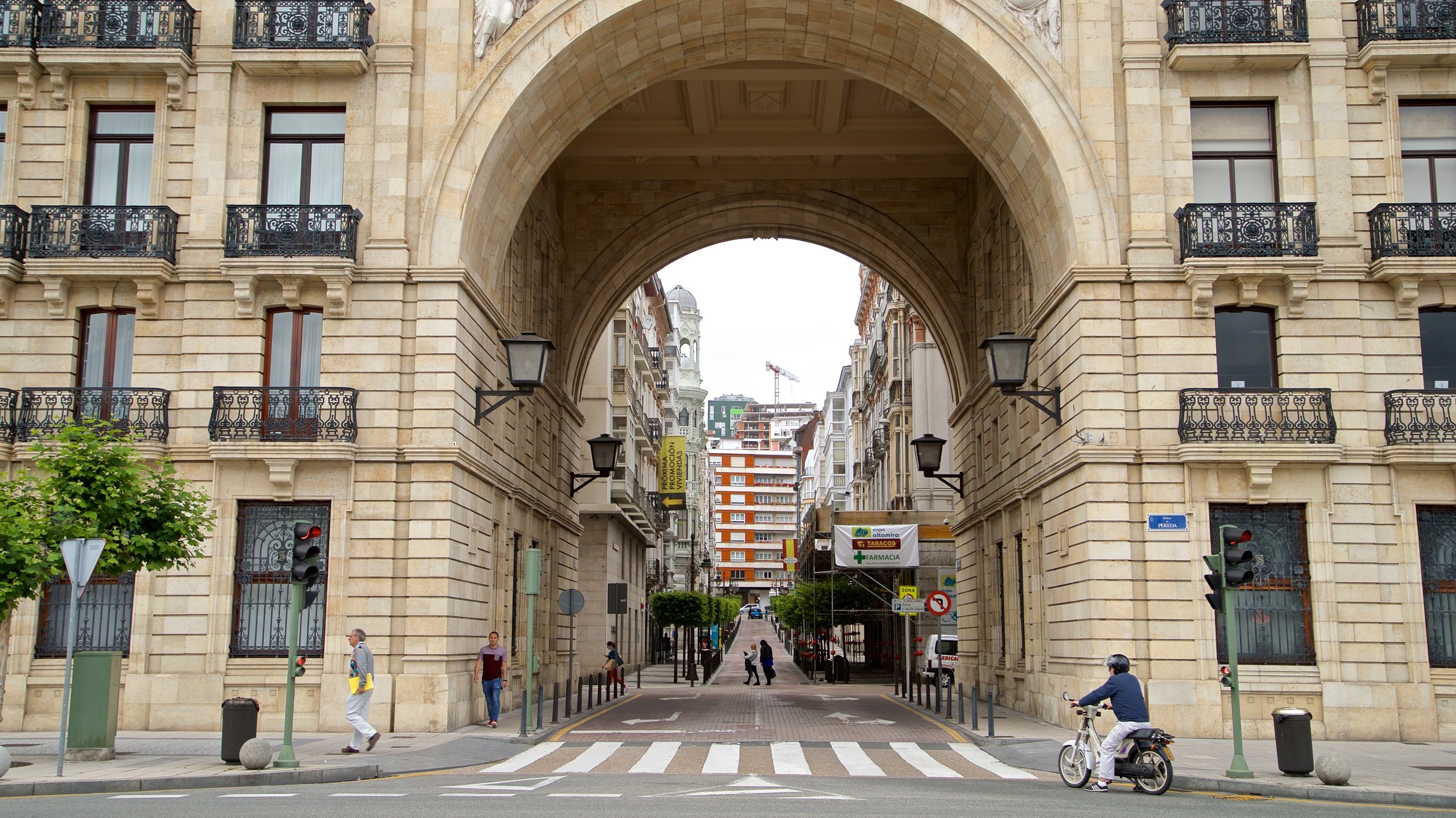 Banco Santander in Santander City Centre - Tours and Activities