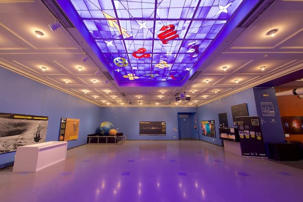 Planetarium de Pampelune montrant vues intérieures