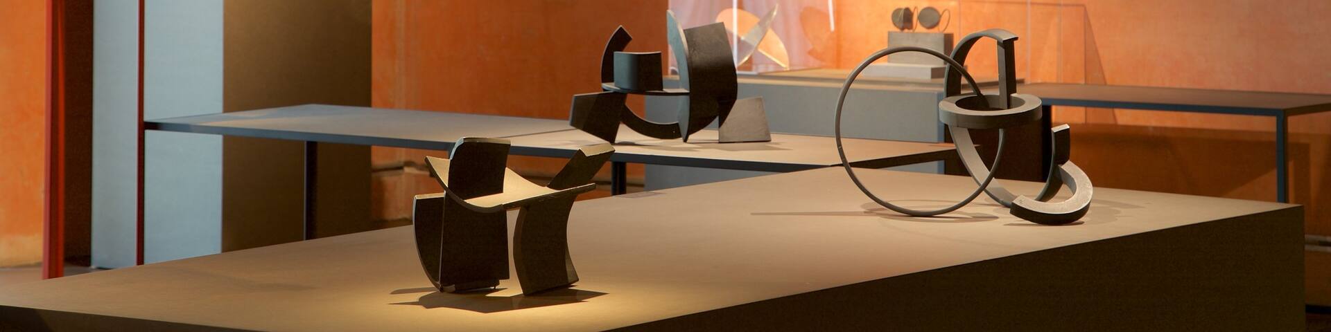 Jorge Oteiza Museum showing interior views and art