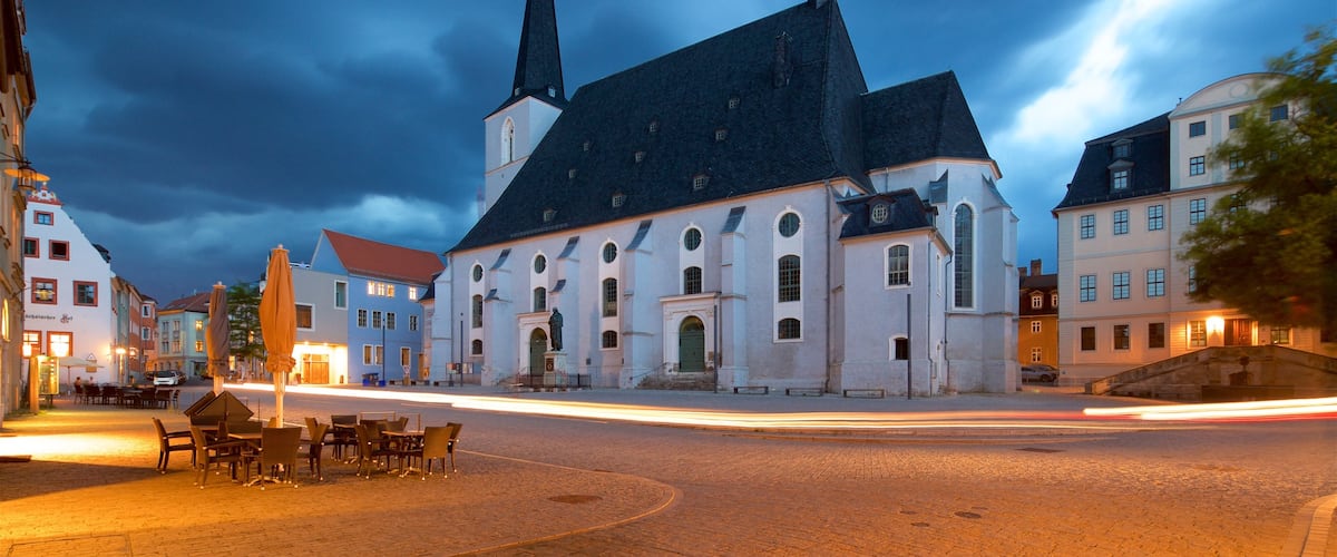 Stadtkirche St Peter und Paul welches beinhaltet Kirche oder Kathedrale und bei Nacht