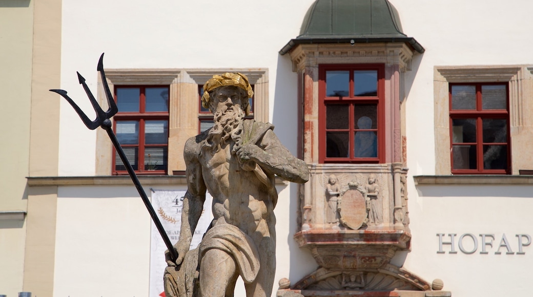 Weimar showing a statue or sculpture