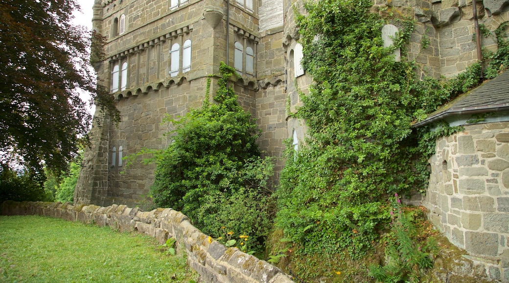 Schloss Löwenburg mit einem Geschichtliches