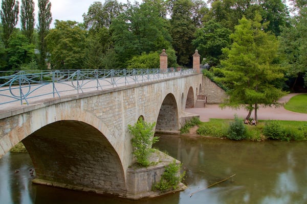 Park an der Ilm 表示 河あるいは小川, 橋 と 公園