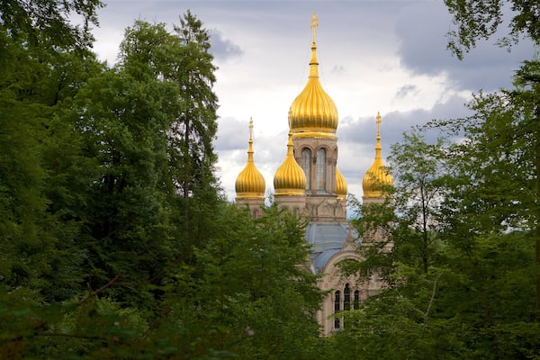 Russian Orthodox Church welches beinhaltet Kirche oder Kathedrale und historische Architektur