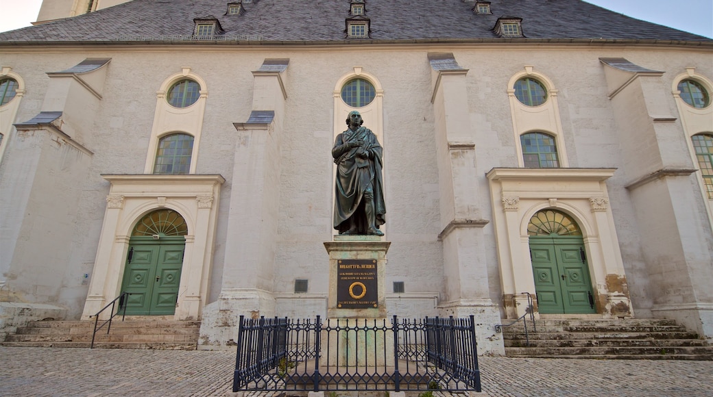 Stadtkirche St Peter und Paul featuring heritage elements and a statue or sculpture